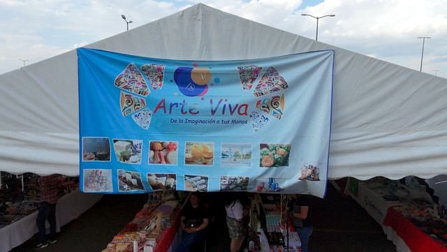 Vista aérea del bazar artesanal Arte Viva en Puebla