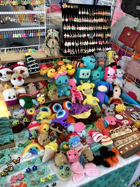 Accesorios y peluches artesanales